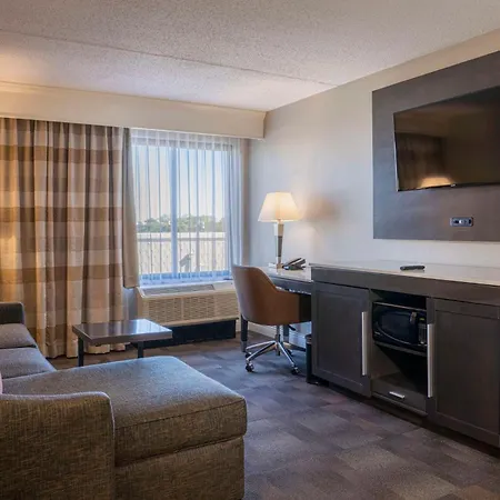 Hampton Inn Carlstadt At The Meadowlands Exterior foto