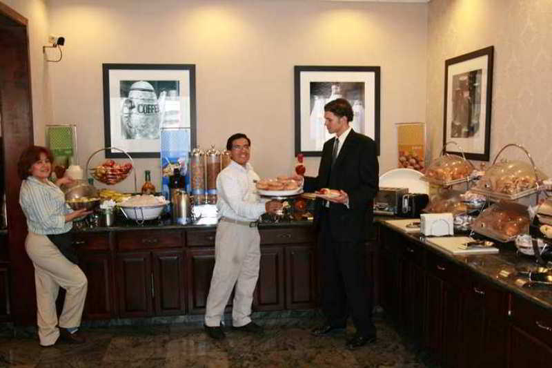 Hotel Hampton At The Meadowlands Carlstadt